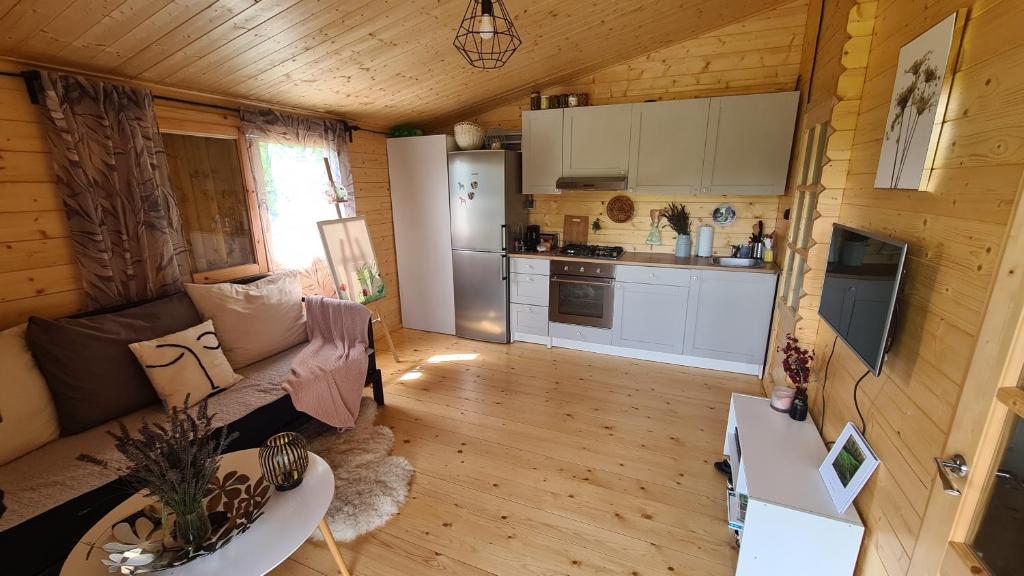 Domek letniskowy z jacuzzi nad rzeką Bzurą photo 1