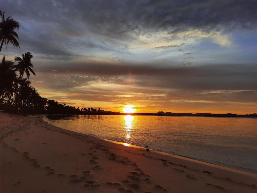 VILLA JUAN - A Beach Front Villa in General Luna Siargao photo 1