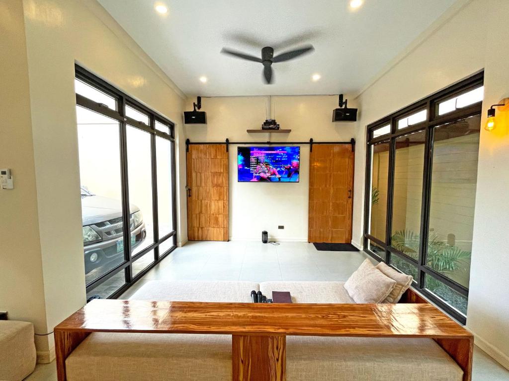 VYU PRIVATE VILLA - TAGAYTAY photo 1