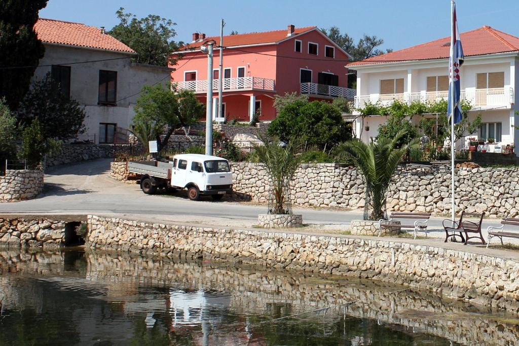 Apartments by the sea Lun, Pag - 11781 photo 1