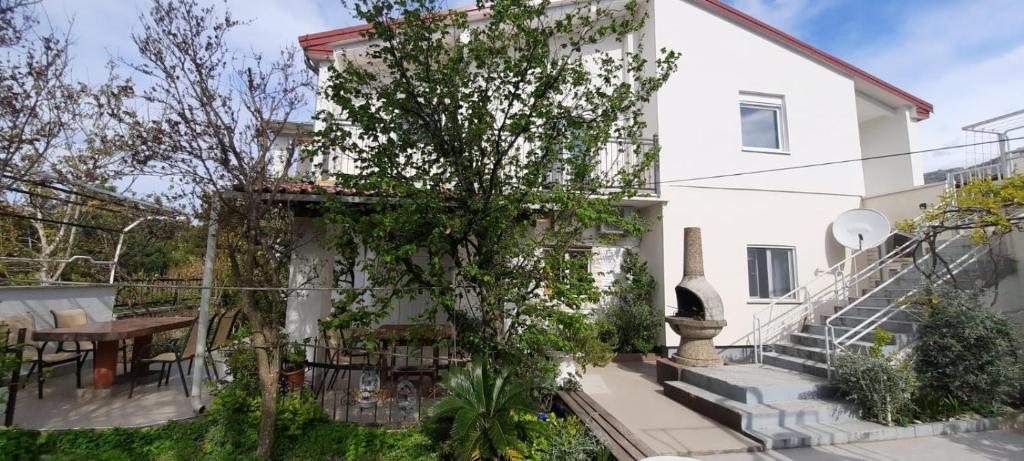 Apartments with a parking space Starigrad, Paklenica - 11848 photo 1