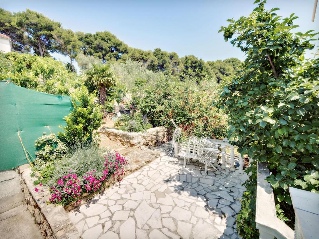 Apartments by the sea Prvic Luka, Prvic - 12064 photo 4