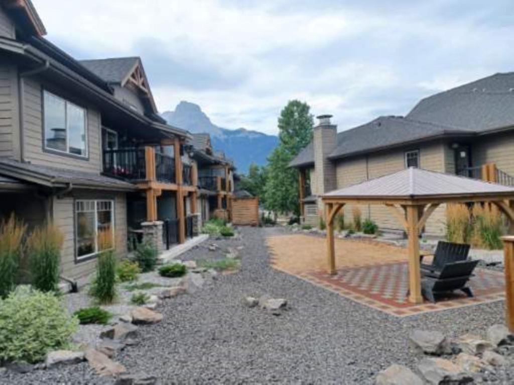Rocky Mountain Getaway photo 4