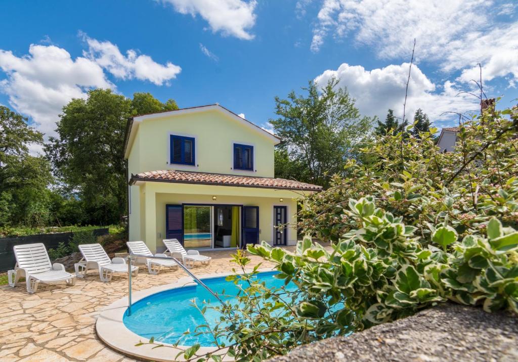 Family friendly house with a swimming pool Krsan - Vlasici, Central Istria - Sredisnja Istra - 12224 photo 1