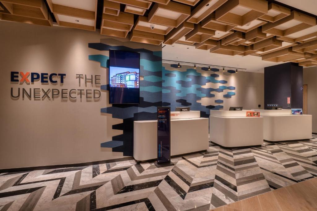 Holiday Inn Express Chiayi, an IHG Hotel photo 1