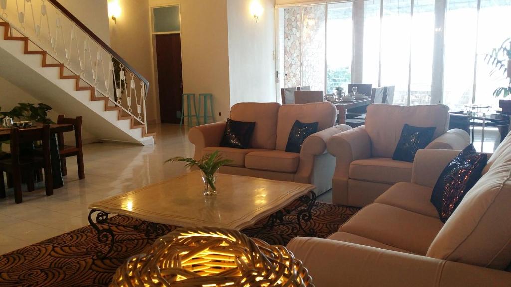 Beach Front Bungalow Tanjung Bungah photo 3