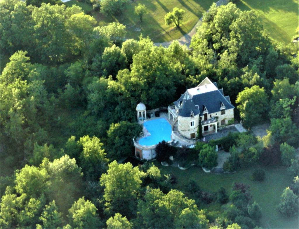 Beautiful Château with Private Pool near Cahors photo 4