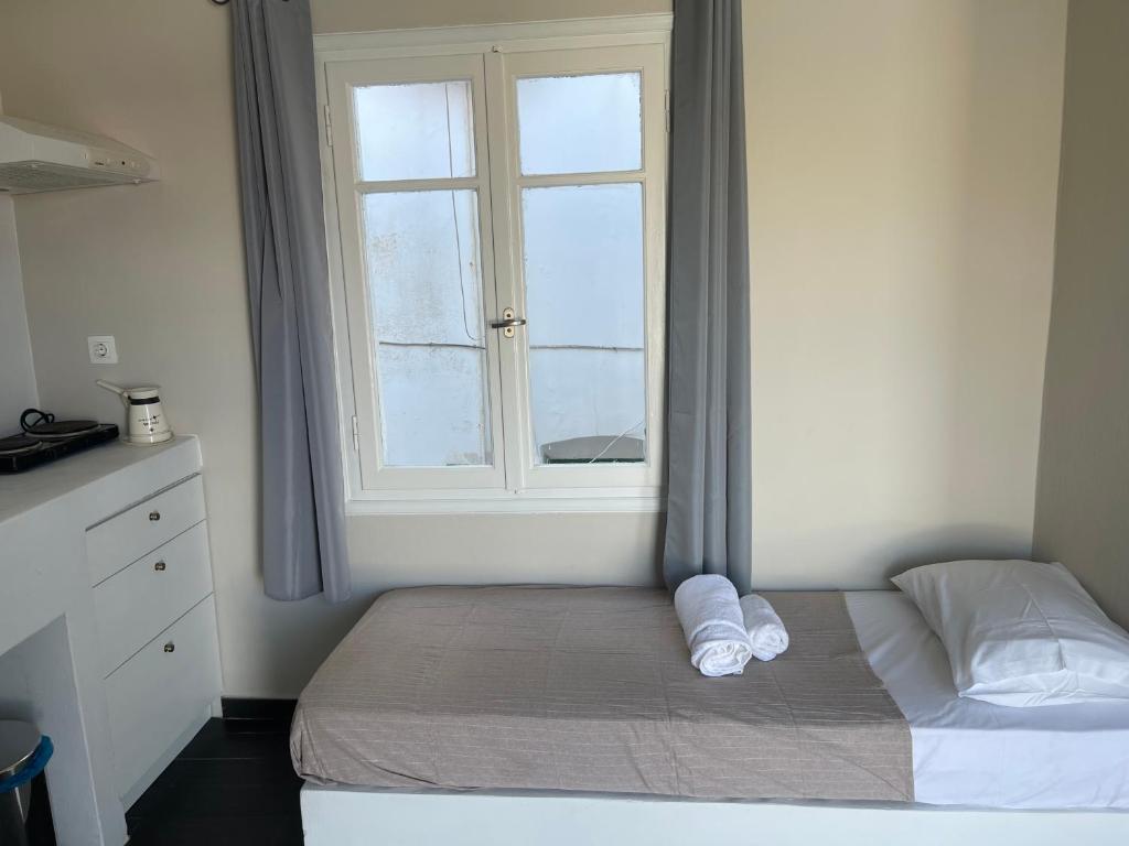 AEGEAN VIEW SEASIDE ROOMS AND STUDIOS KEA photo 2