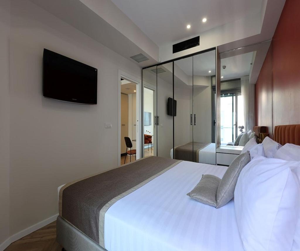 West Tel Aviv- All Suites Hotel By The Sea photo 2