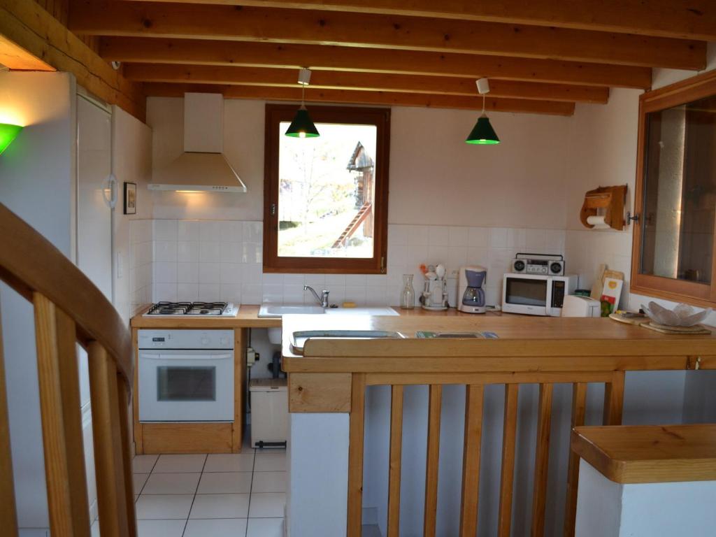 Chalet Albiez-Montrond, 4 pièces, 8 personnes - FR-1-618-16 photo 1