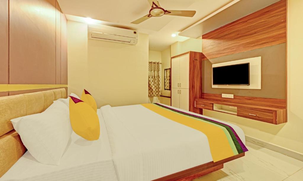 Itsy By Treebo - Sri Sai Grand Inn photo 4