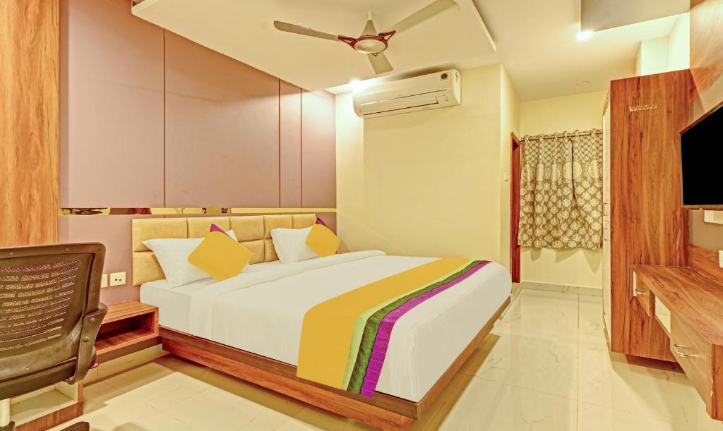 Itsy By Treebo - Sri Sai Grand Inn