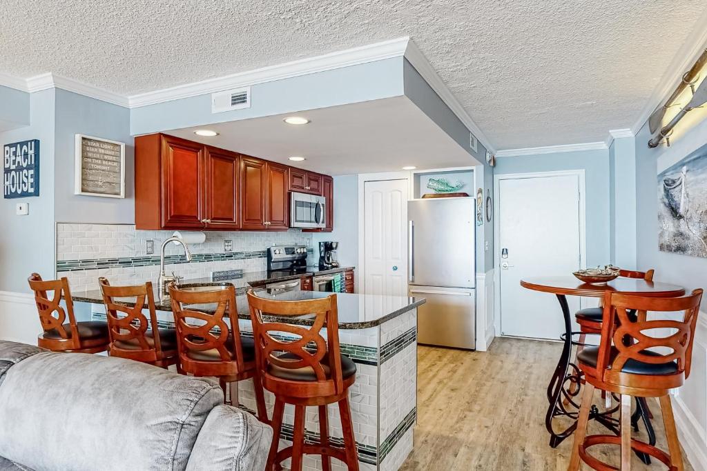 Surfside 84 #31 photo 2
