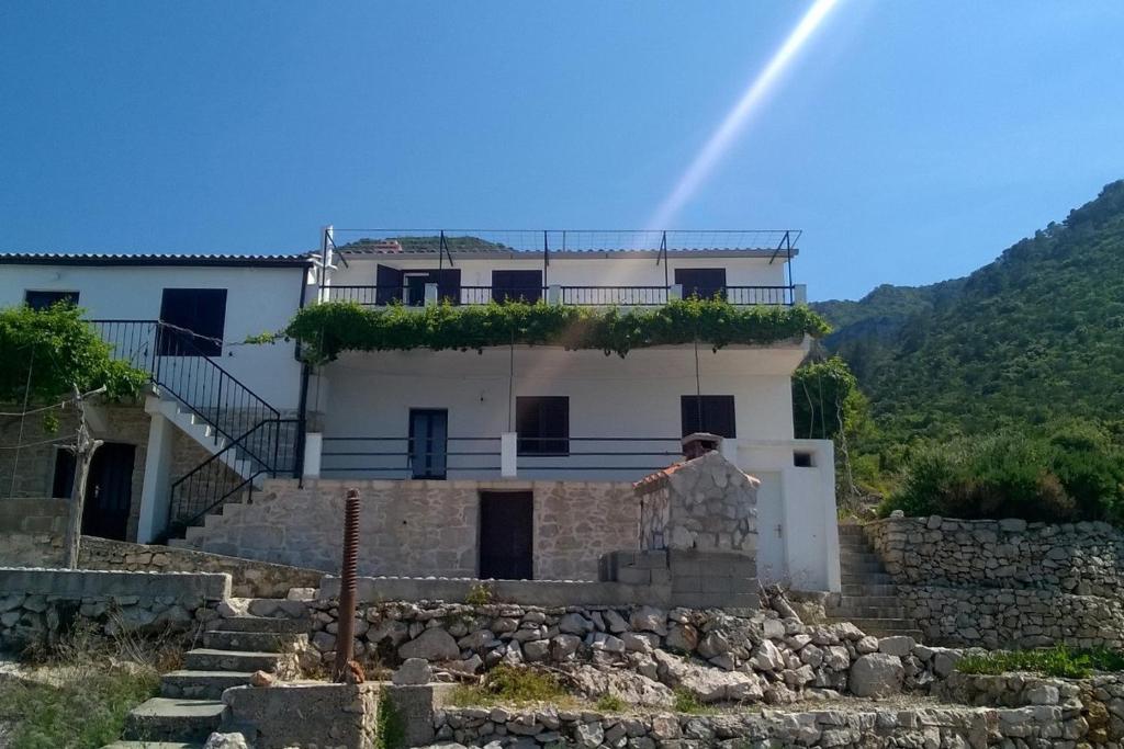Seaside secluded apartments Cove Virak, Hvar - 12321 photo 1