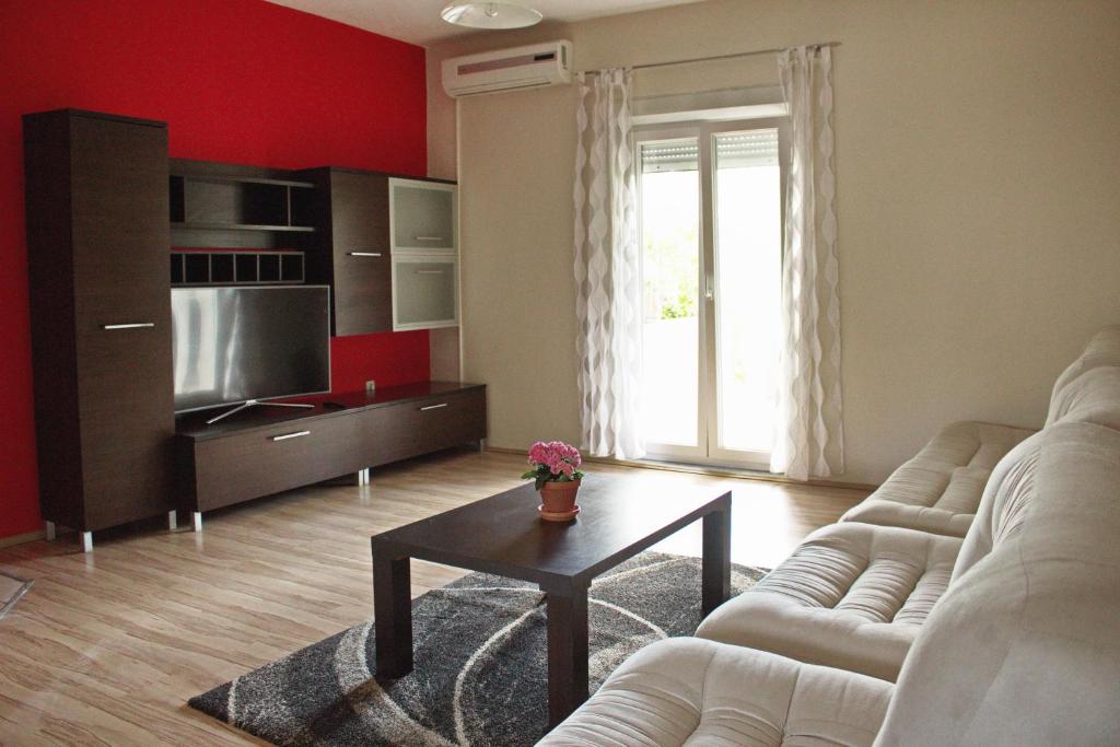 Apartments by the sea Nin, Zadar - 12890 photo 4
