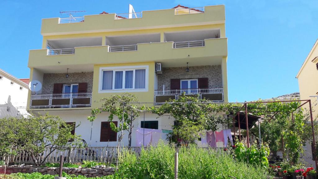 Apartments with a parking space Grebastica, Sibenik - 13365