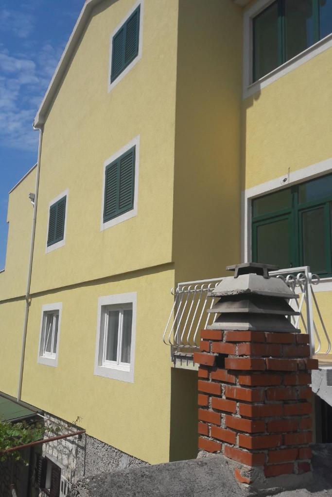 Apartments with a parking space Grebastica, Sibenik - 13365 photo 1