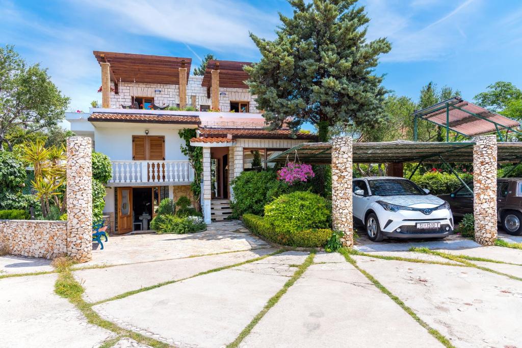 Luxury villa with a swimming pool Rogoznica - 13374 photo 1