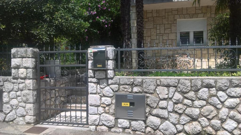 Apartments with a parking space Kostrena, Rijeka - 13563 photo 4