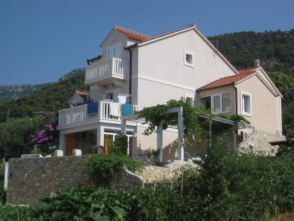 Apartments by the sea Bol, Brac - 13665 photo 1