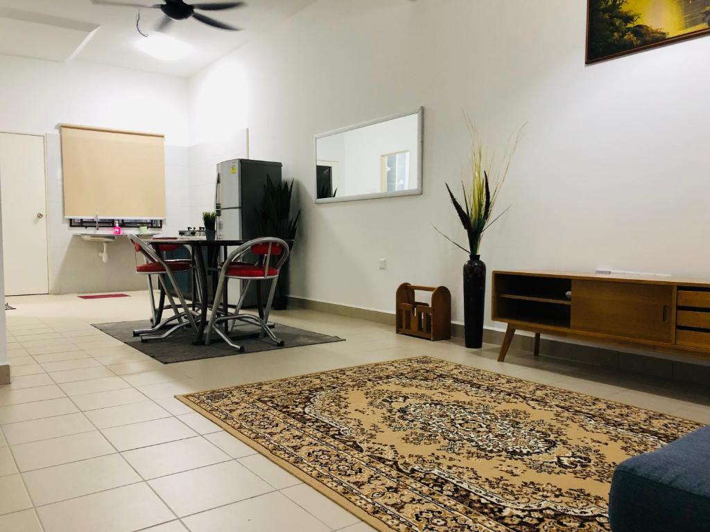 Alyn Homestay Batu Pahat IV Netflix photo 3