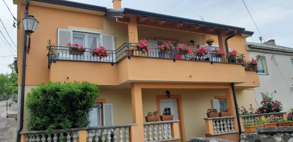 Apartments with a parking space Smrika, Kraljevica - 14812 photo 1
