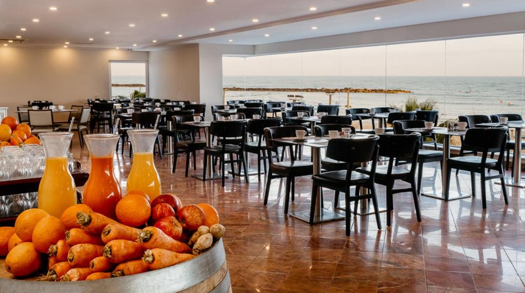 Crowne Plaza Tel Aviv Beach, an IHG Hotel photo 3