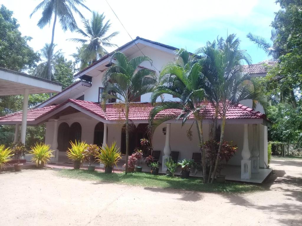 Aruna Guest Wilpattu photo 1