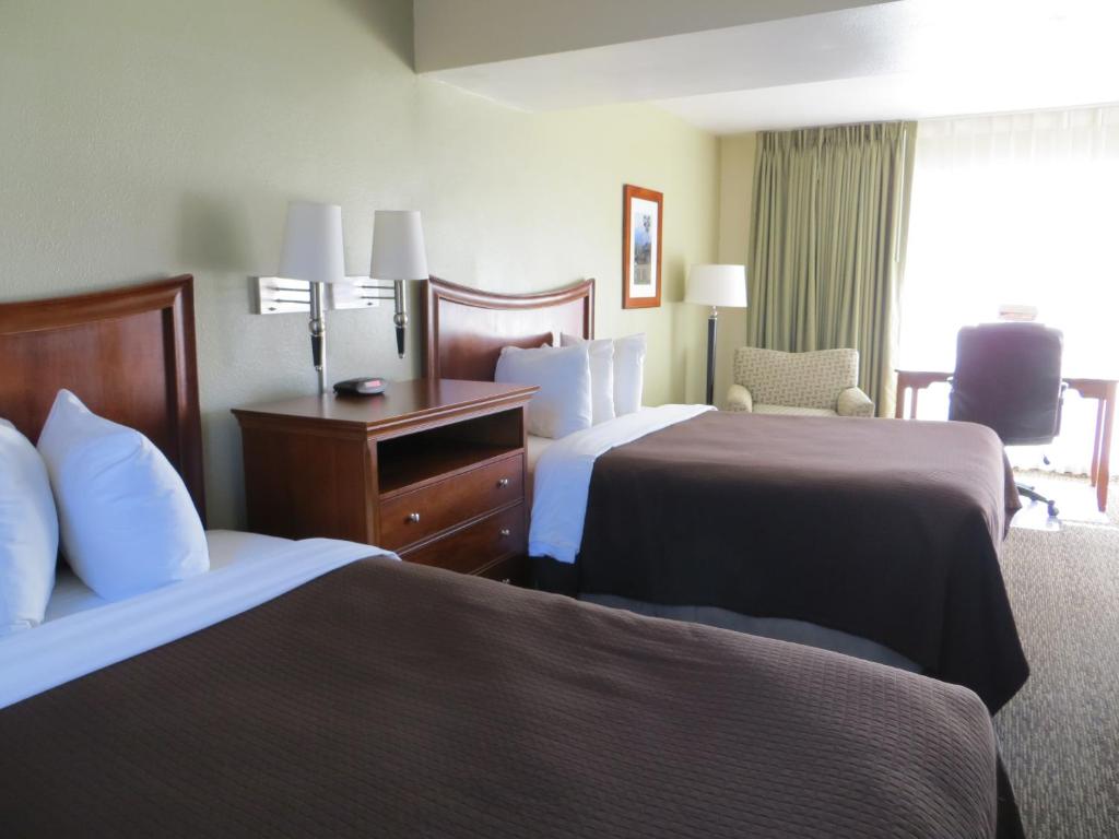Coronet Motel photo 2