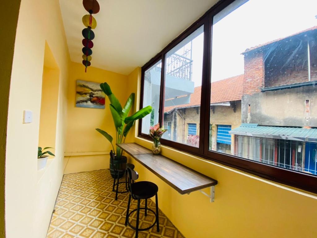 Wooden House 38 Hang Cot - 5' to HoanKiem Lake & Al Noor Mosque