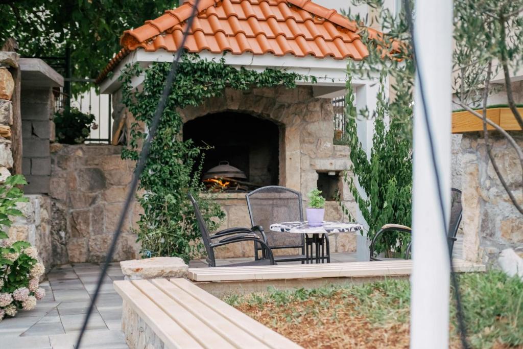 New House and Relaxing Paradise in Gizdavac near Split photo 2