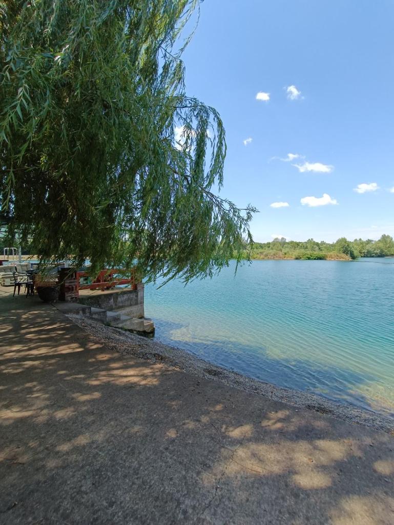 Laguna Club Lake Resort photo 2
