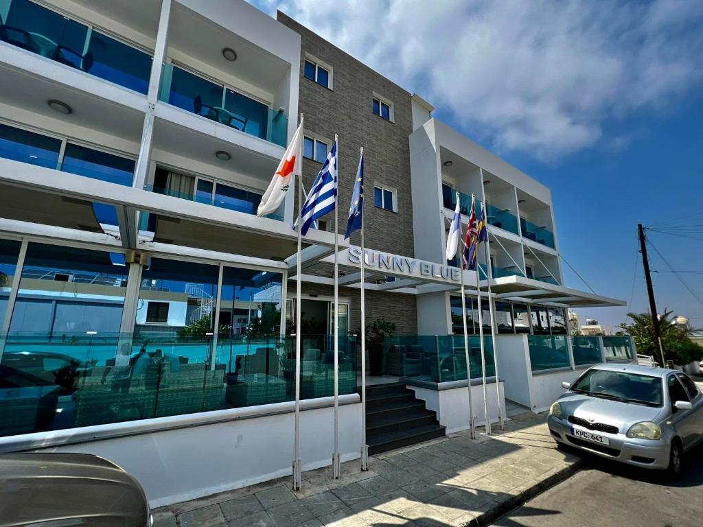 Sunny Blue Hotel photo 2