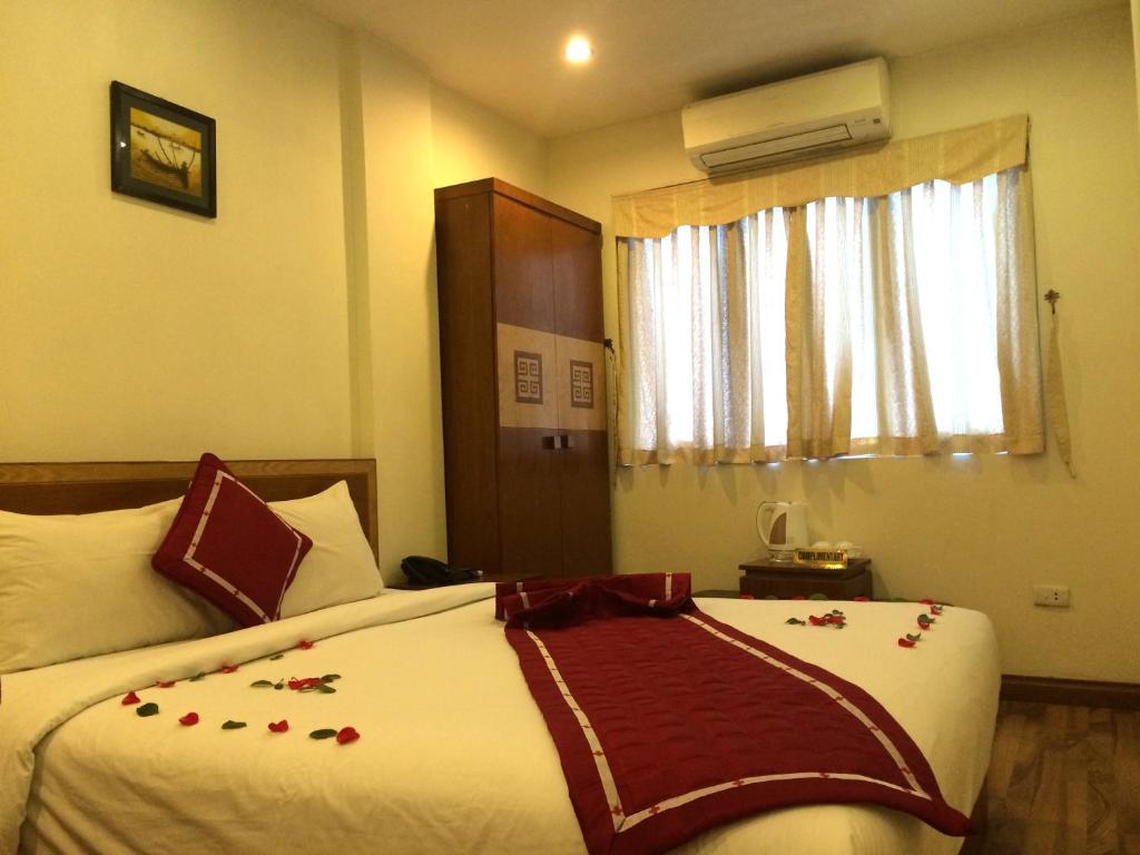 Двухместный (Двухместный номер Делюкс с 1 кроватью), Hanoi Charming Hotel