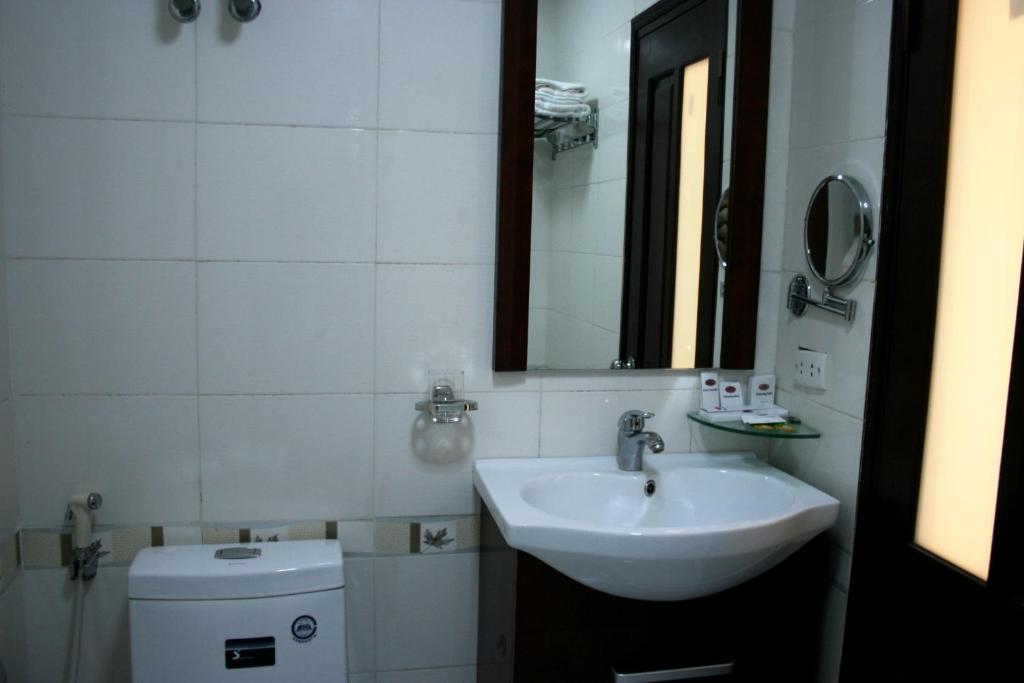 Двухместный (Представительский двухместный номер с 1 кроватью), Hanoi Charming Hotel