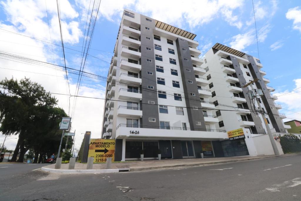 Lovely 2 bedroom rental unit with free parking photo 1