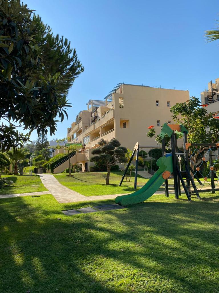 Nice ground floor apartment- 2 bedrooms - 450 meters from the beach photo 4