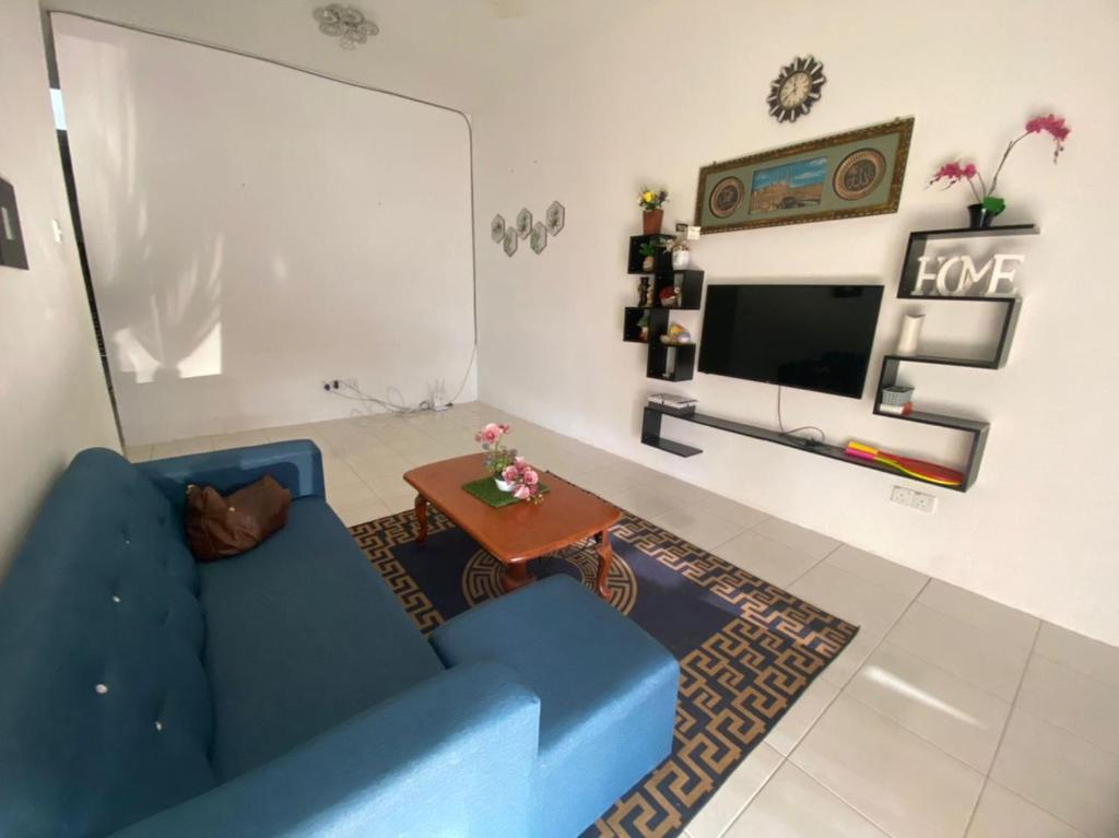 Farnira Exclusive Homestay photo 2