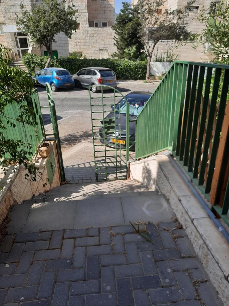 Best Home Jerusalem Holy Land Close to Everything Israel Gateway 4 families & individual photo 2