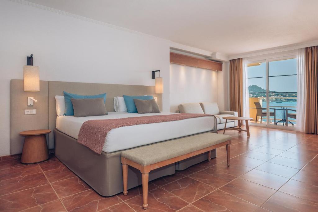 Iberostar Selection Jardín del Sol Suites - Adults Only photo 1