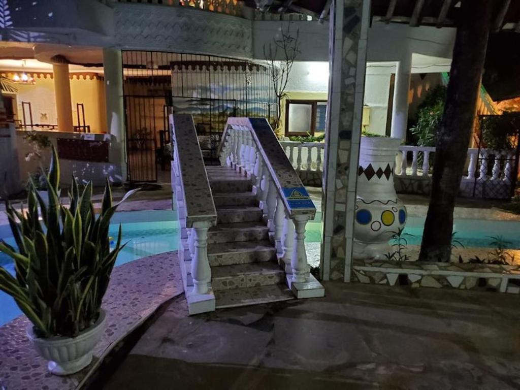 Room in Holiday house - Kivuli Villas We Charge Per Room Per Night photo 3