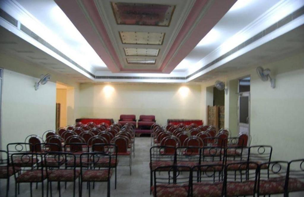 Hotel Abhi international photo 4