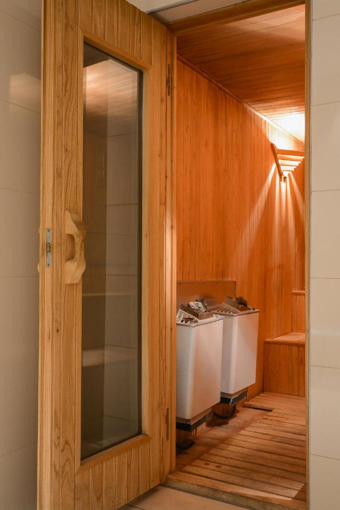 DiplomaticHotel photo 2