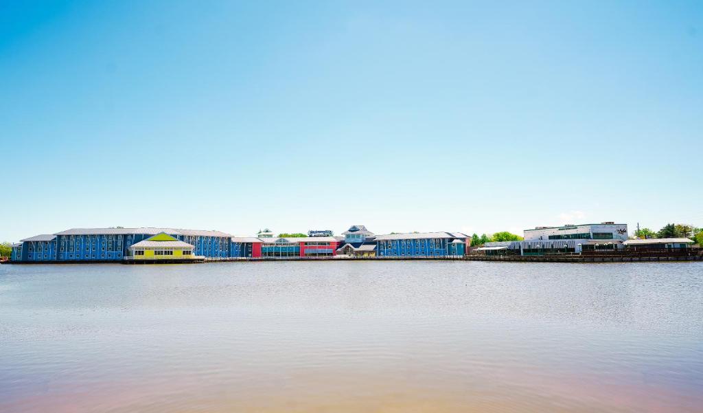 Castaway Bay by Cedar Point Resorts photo 2