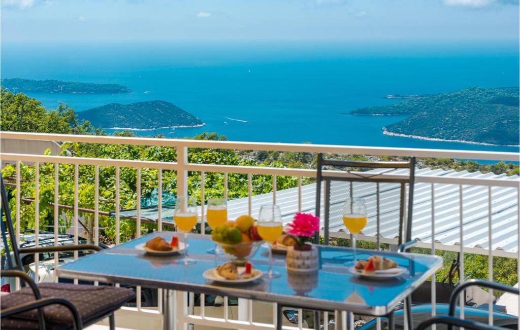 Amazing Apartment In Dubravica With Outdoor Swimming Pool, Wifi And 1 Bedrooms photo 2