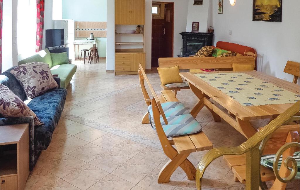 Beautiful Home In Choczewo With 3 Bedrooms And Wifi photo 3