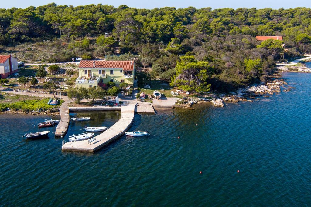 Apartments by the sea Veli Rat, Dugi otok - 438 photo 1