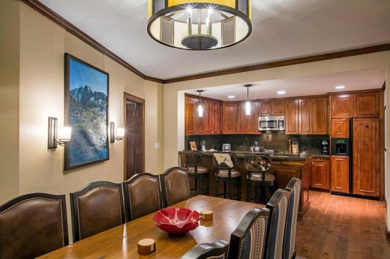 Aspen Ritz-carlton 3 Bedroom Ski In, Ski Out Residence Includes Slopeside Heated Pools And Hot Tubs photo 4