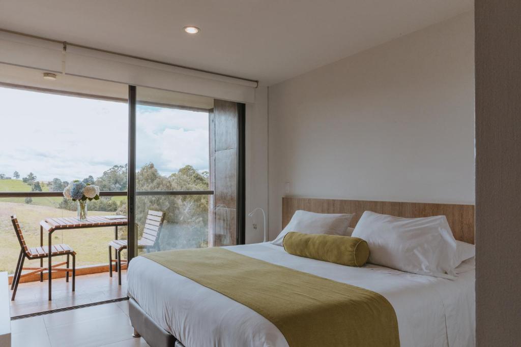Travelers Rio Verde Living Suites photo 3