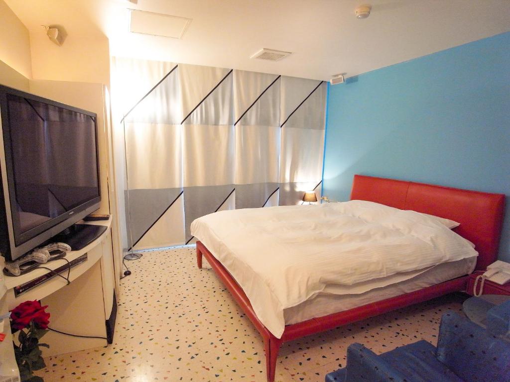 V Hotel (Adult Only) photo 2